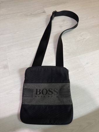 Schwarze BOSS Umhängetasche Herren, Top Zustand!