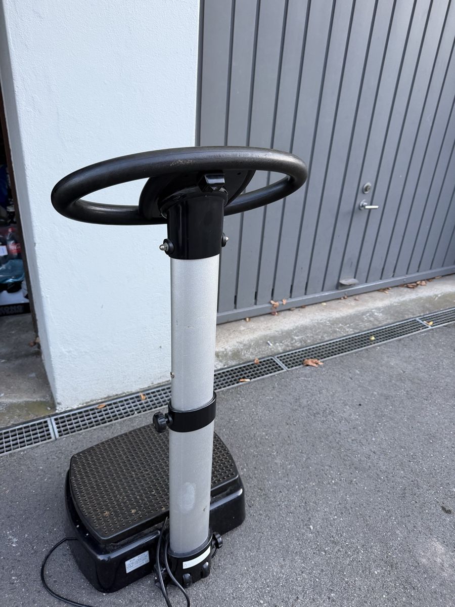 Massagegeräte: Fitness vibrations gerät – Gebraucht aus Gossau SG von sol_x8x8