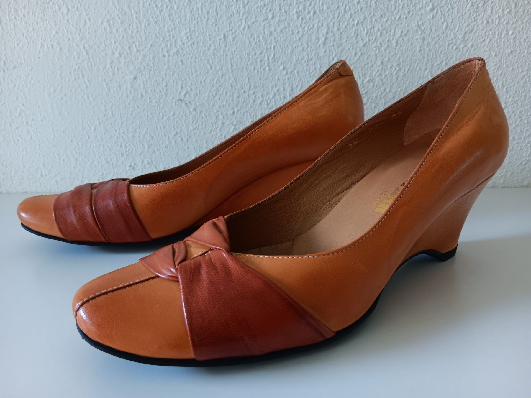 Scarpe da donna: KORHAN LEVENT Chaussures / Schuhe pointure / Nummer 38 – Nuovo (secondo la descrizione) da Cossonay-ville venduto da Super-Price-Quality 2