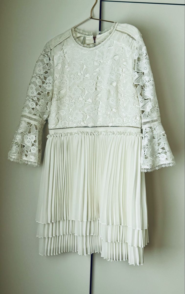 Ted Baker Robes: Wunderschönes Kleid von Ted Baker – D'occasion à Arni AG par goforluxery