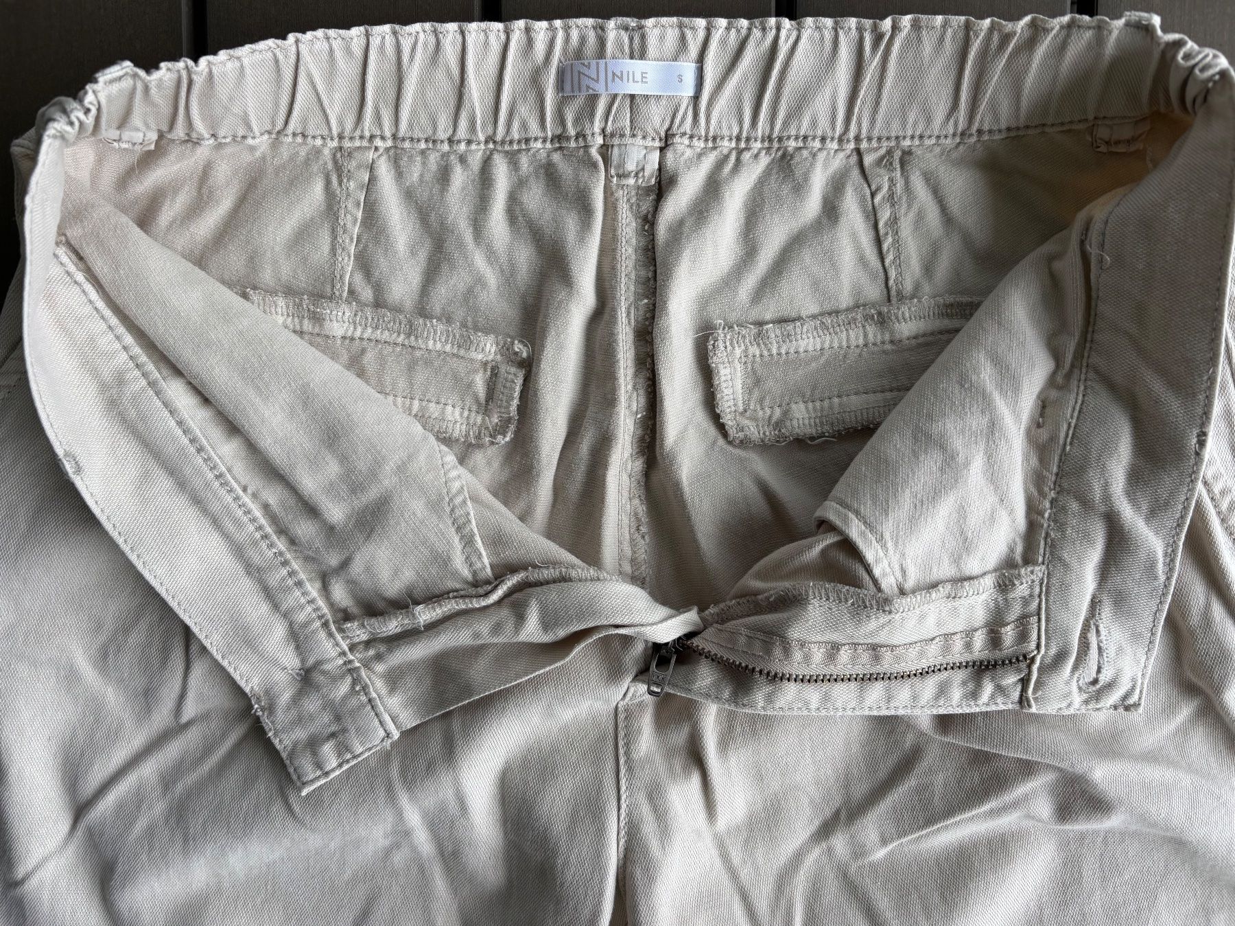 Nile Pantaloni: Nile leichte Sommerhose,  Gr. S, beige – Usato da Ebnat-Kappel venduto da Molton 4