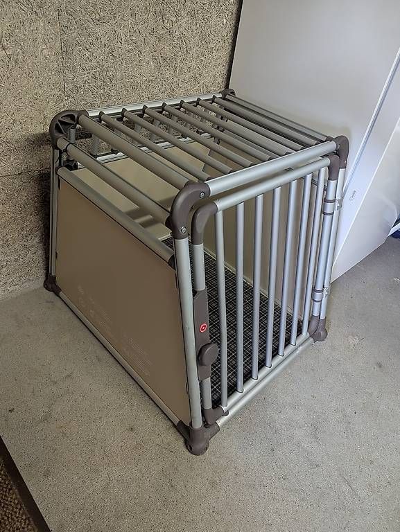 Gabbie, trasporto & Sicurezza: Hundebox 4pets comfortline M – Usato da Gunzwil venduto da Maniles 2