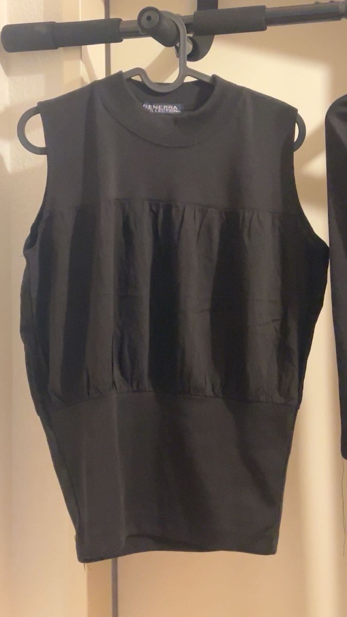 Lots de vêtements: Zweiteiler mit Rock – Neuf (Voir description) à Zürich par sha_207 1
