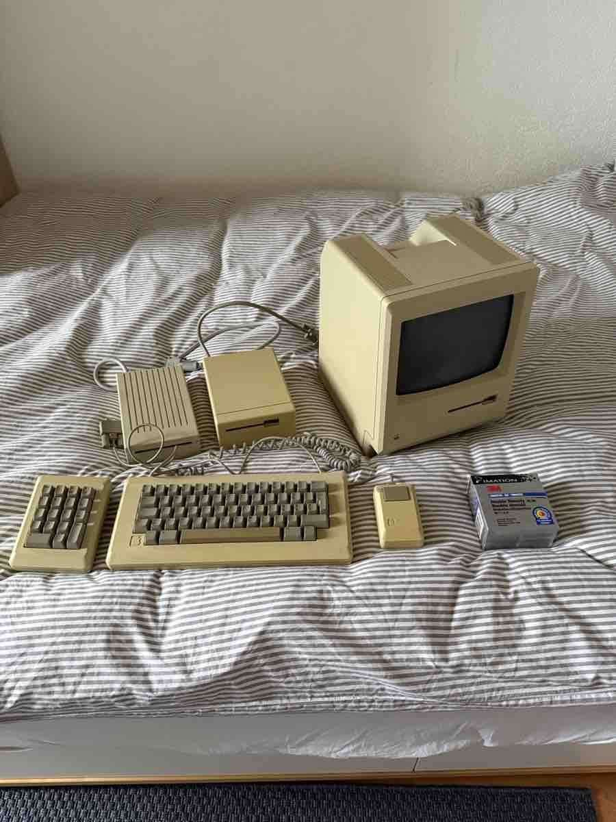 Apple PC: Apple Macintosh Plus 1Mb avec accessoires – Difettoso da Onnens VD venduto da FabioVince 1