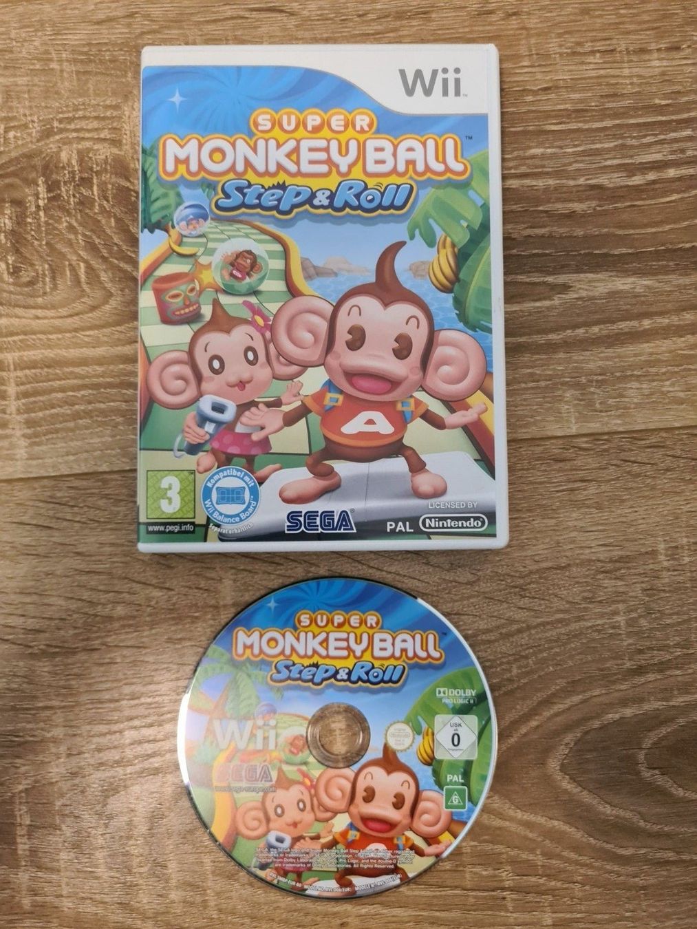 Nintendo Giochi: Nitendo WII Game: Super Monkey Ball Step & Roll – Usato da Zürich venduto da fschenkel