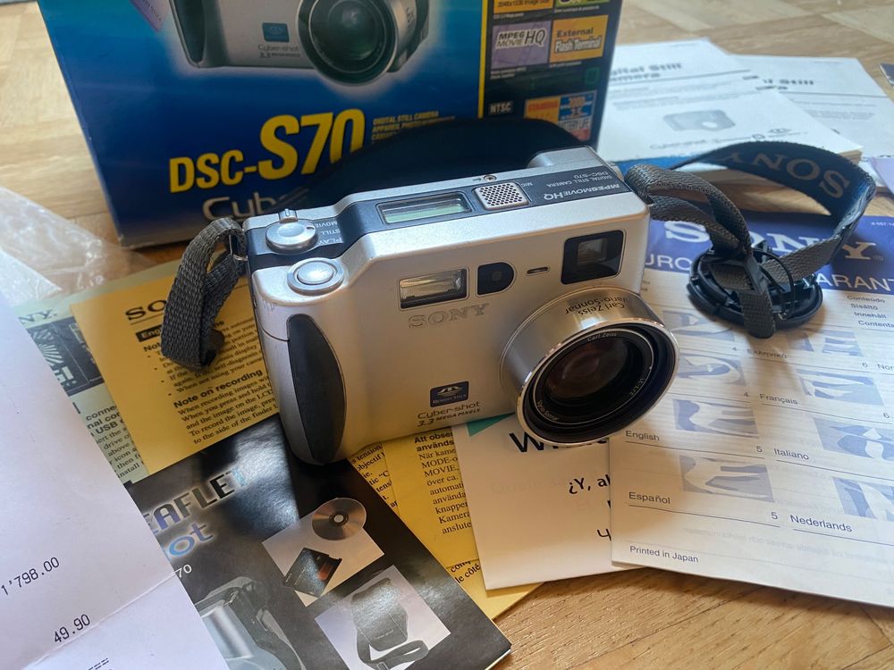 Sony Cybershot DSC-S70 Digitalkamera aus 2000 (Gebraucht) in