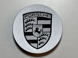 Radzierdeckel mit Porsche Wappen