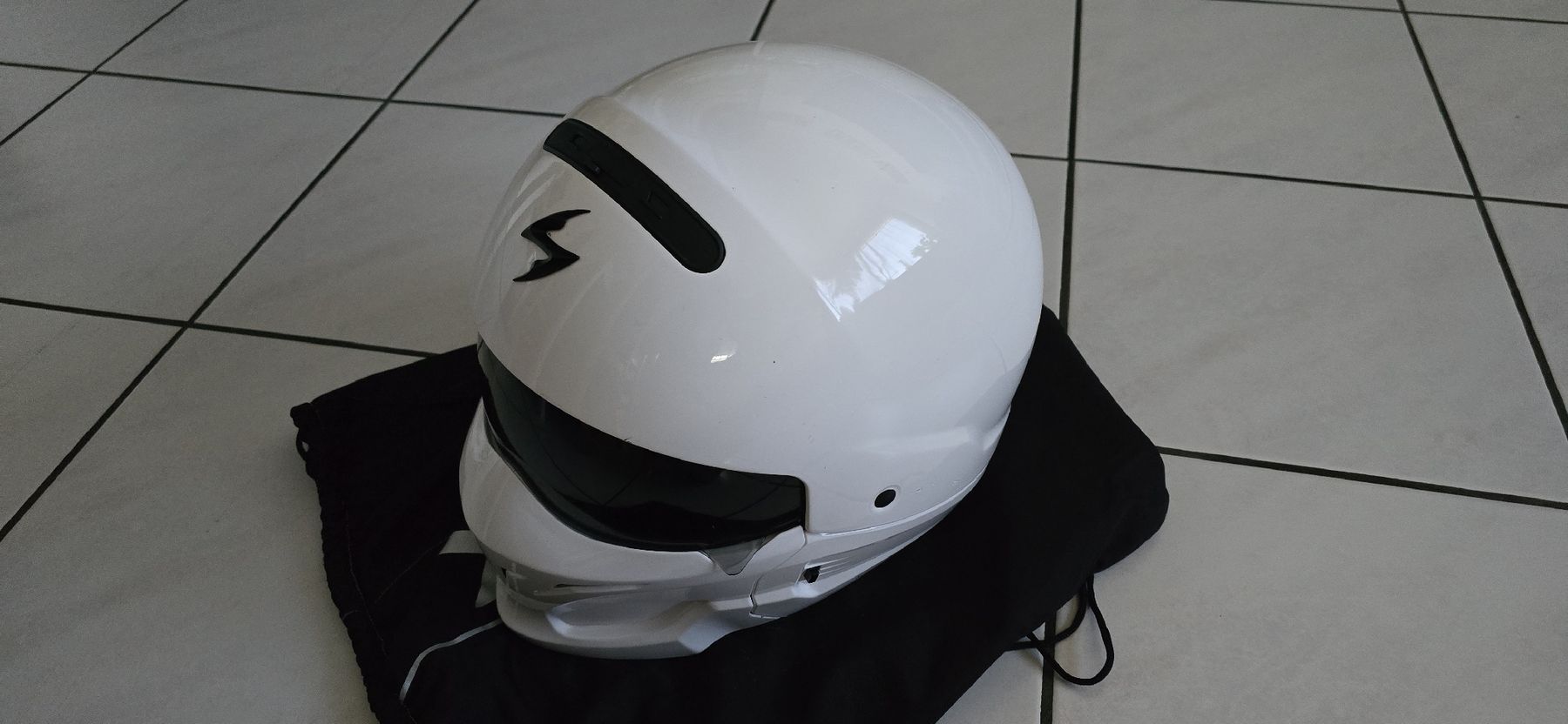 Caschi & visiere: Casque Exo Combat taille XL – Usato da Siviriez venduto da gad_6pqg