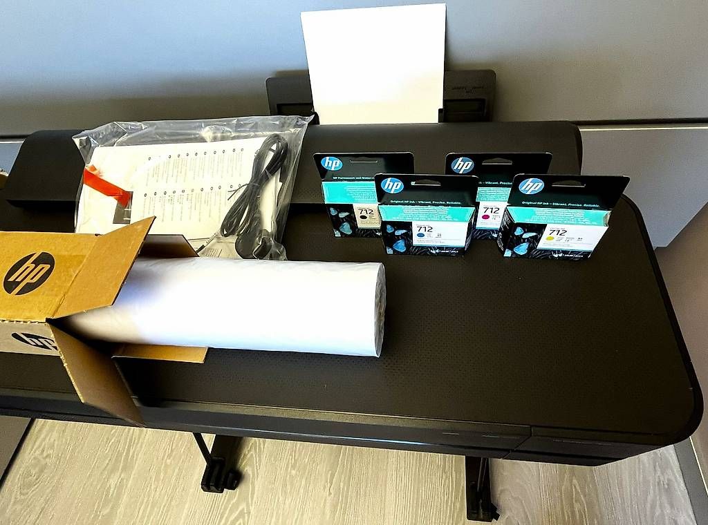 Stampanti: Plotter HP DesignJet T650 24" - A1 con accessori – Usato da Gordola venduto da 1cinzanio 2