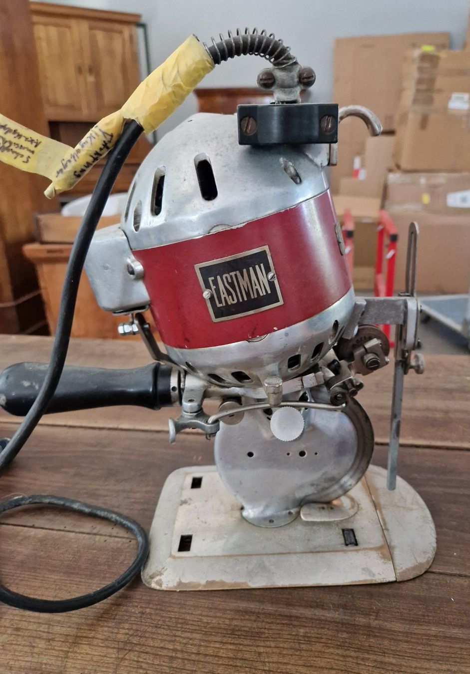 Tutte le macchine: Stoffschneidemaschine Eastman Class 155, CH – Usato da Kreuzlingen venduto da stella109 2