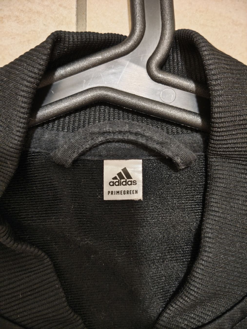 Adidas Completi: Adidas Trainingsanzug – Usato da Mendrisio venduto da Dee-11 4