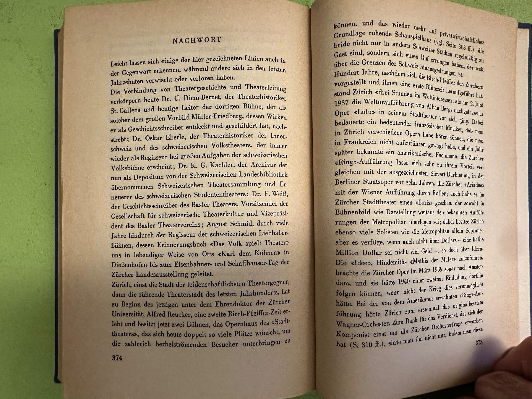 Bücher: Eugen Müller: Schweizer Theatergeschichte. – Gebraucht aus Zürich von allp 6
