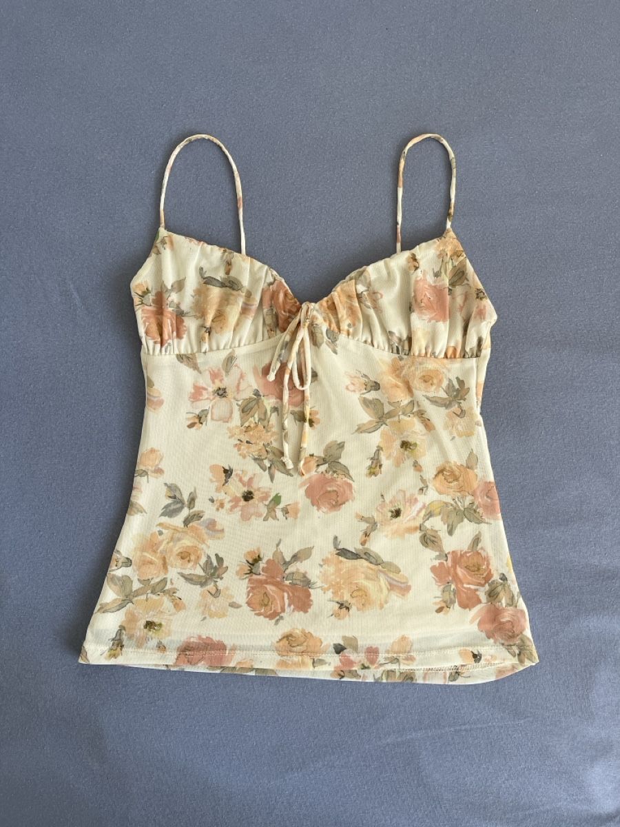 Pull&Bear Top: Haut jaune fleuri – Nuovo (secondo la descrizione) da Genève venduto da giulia_almnn