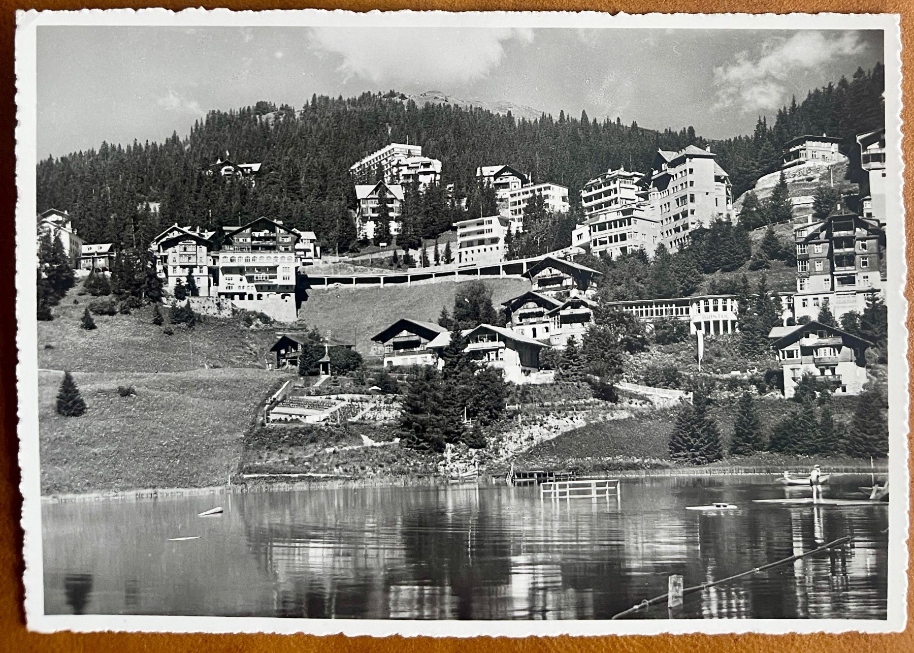 Cartoline postali: AK:  AROSA - DORF : blick vom Untersee – Usato da Lutry venduto da Ediego