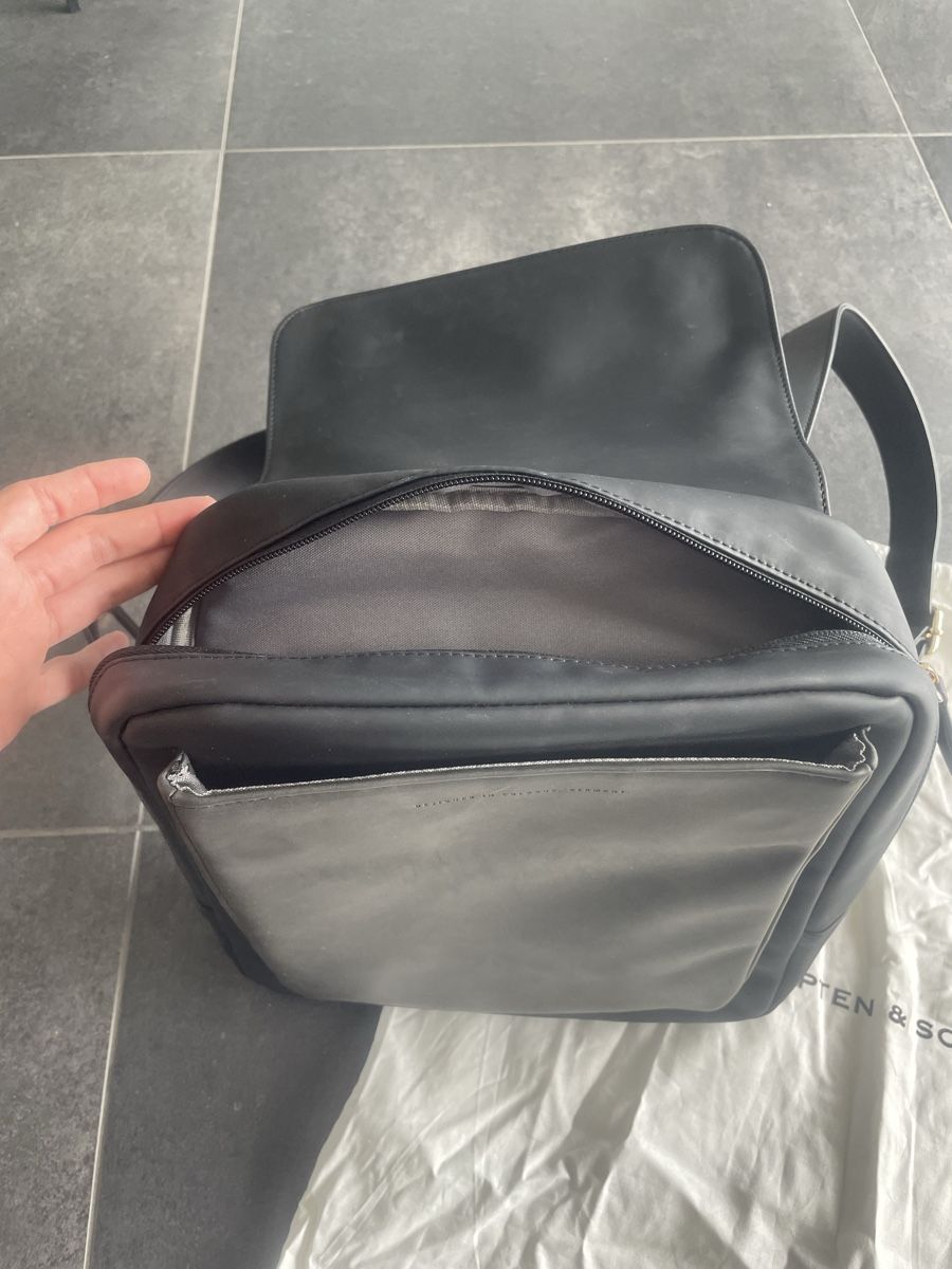 Kapten & Son Zaini: Kapten & Son Rucksack  Tromso All Black – Usato da Hägendorf venduto da jes_y8wf 2