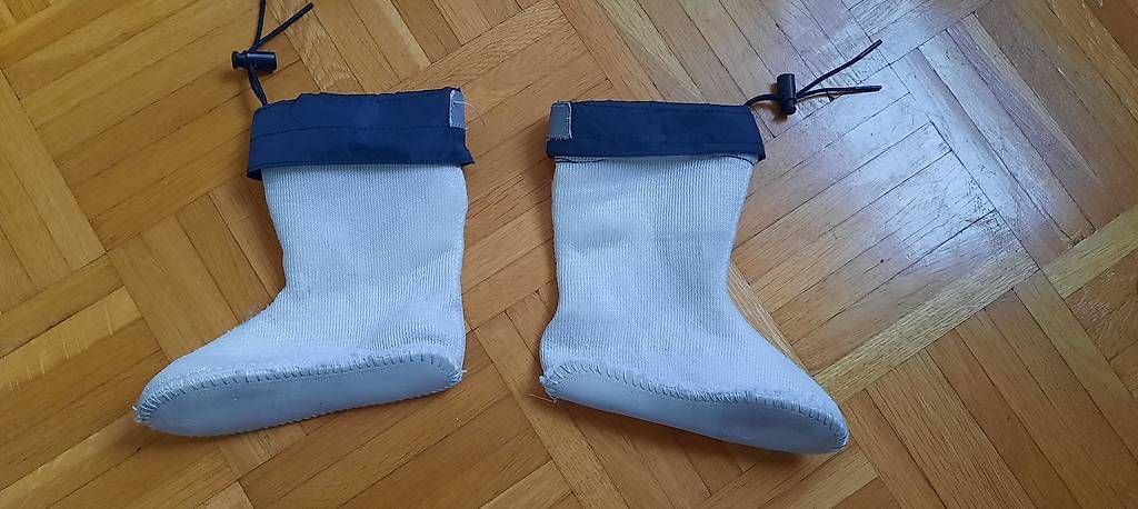 Scarpe da uomo: Stiviali pioggia nr. 27 – Usato da Tesserete venduto da bab_7ztk 2