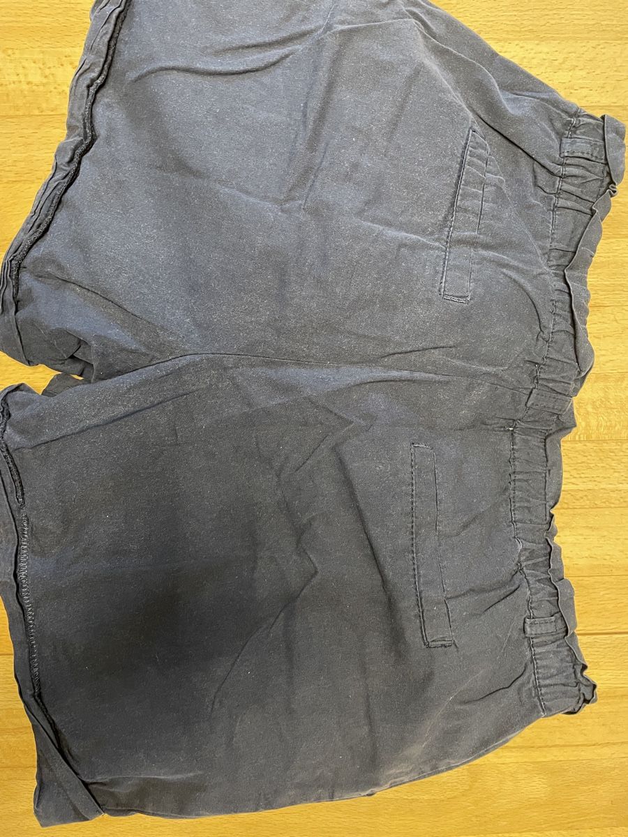 Bershka Pantaloni: Shorts Bershka Grösse 38 – Usato da Winden venduto da gini_bini 3