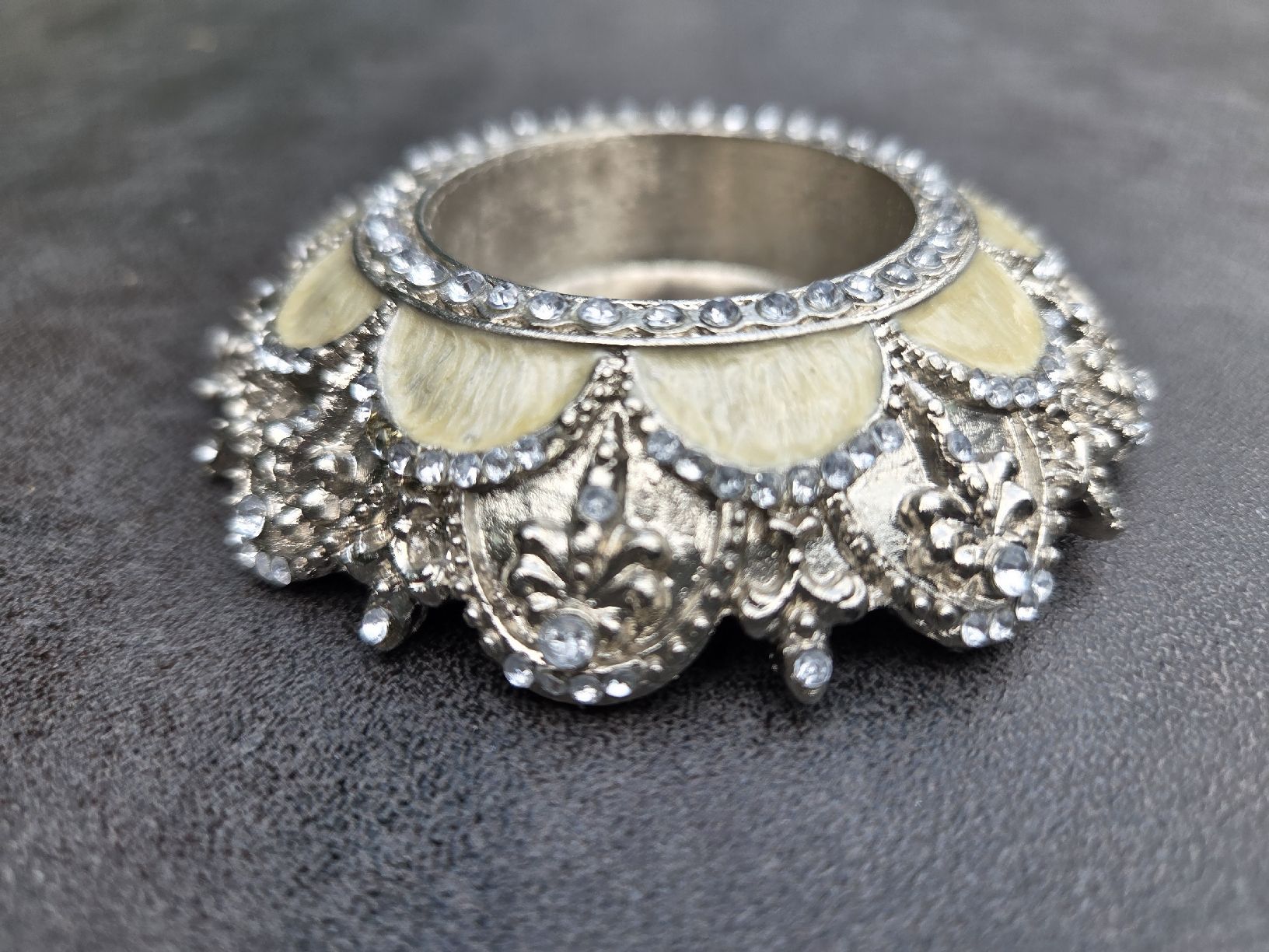 Kerzenständer: Vintage Teelichthalter Silbererfarben mit Strass & Emaille – Neu (gemäss Beschreibung) aus Winterthur von Speos-79 3