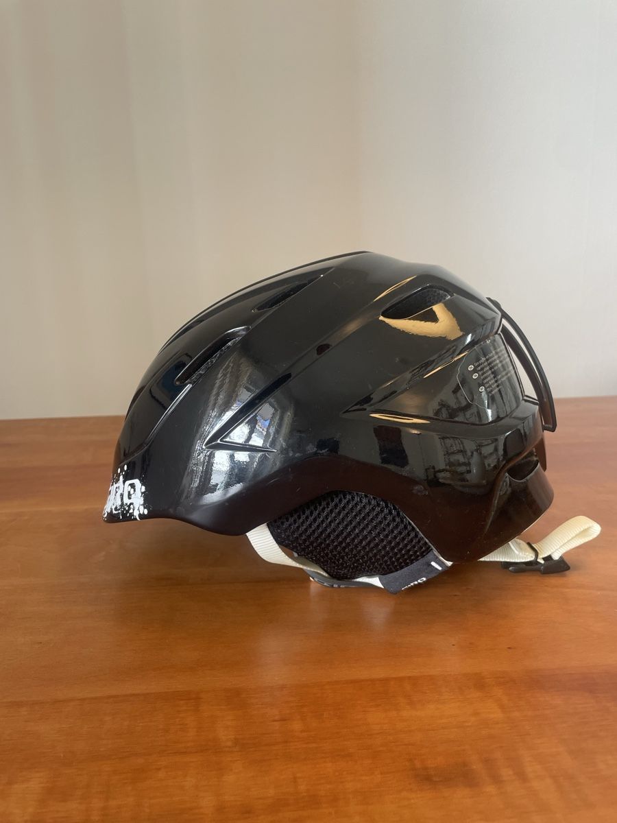 Giro Helme: Giro Skihelm / Grösse M – Gebraucht aus Zürich von knipso