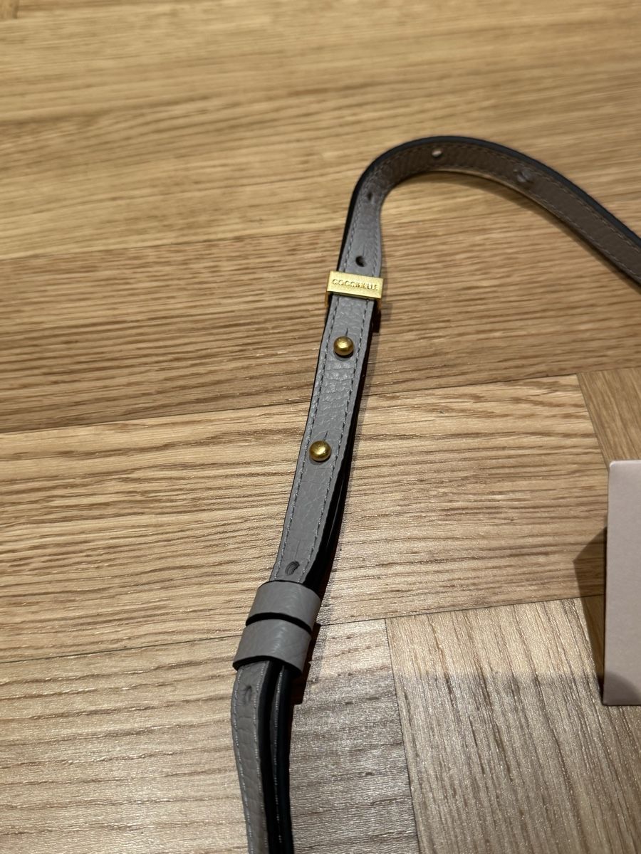 Coccinelle Borse da donna: Coccinelle Crossbody Bag – Nuovo (secondo la descrizione) da Bern venduto da Pasi7 5
