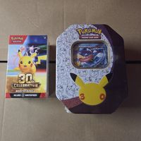 Pokémon 30th Celebration Tin und Booster Bundle EN