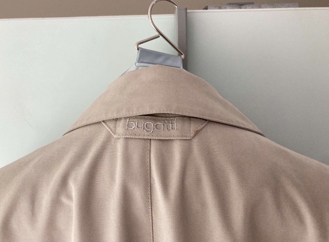 Bugatti Cappotti: Bugatti Regenmantel, Globus Grösse 48, beige – Usato da Zürich venduto da M_Unltd 4