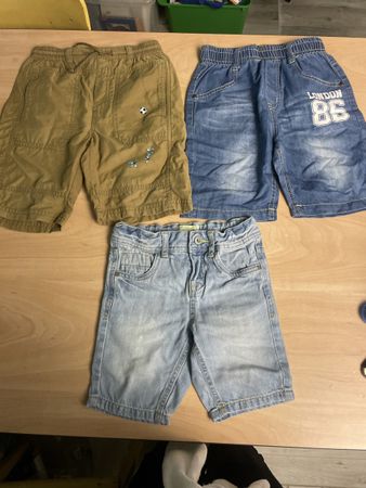 3 coole Jungen Shorts Gr.116