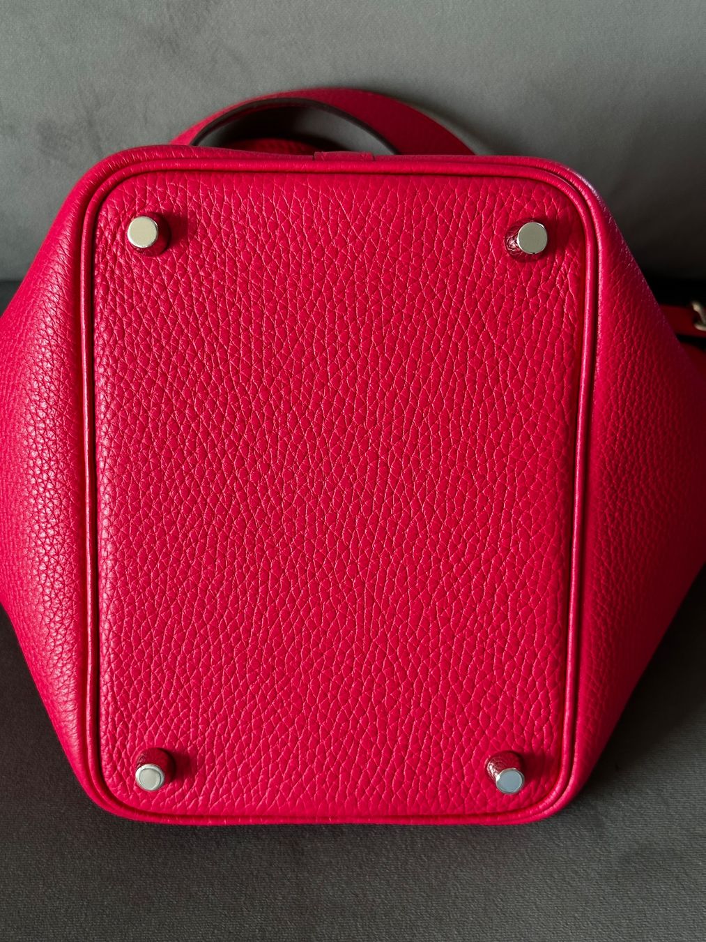 Hermès Borse da donna: Hermès Picotin Lock 18 - rose extrême – Usato da Wollerau venduto da MX-TS 3