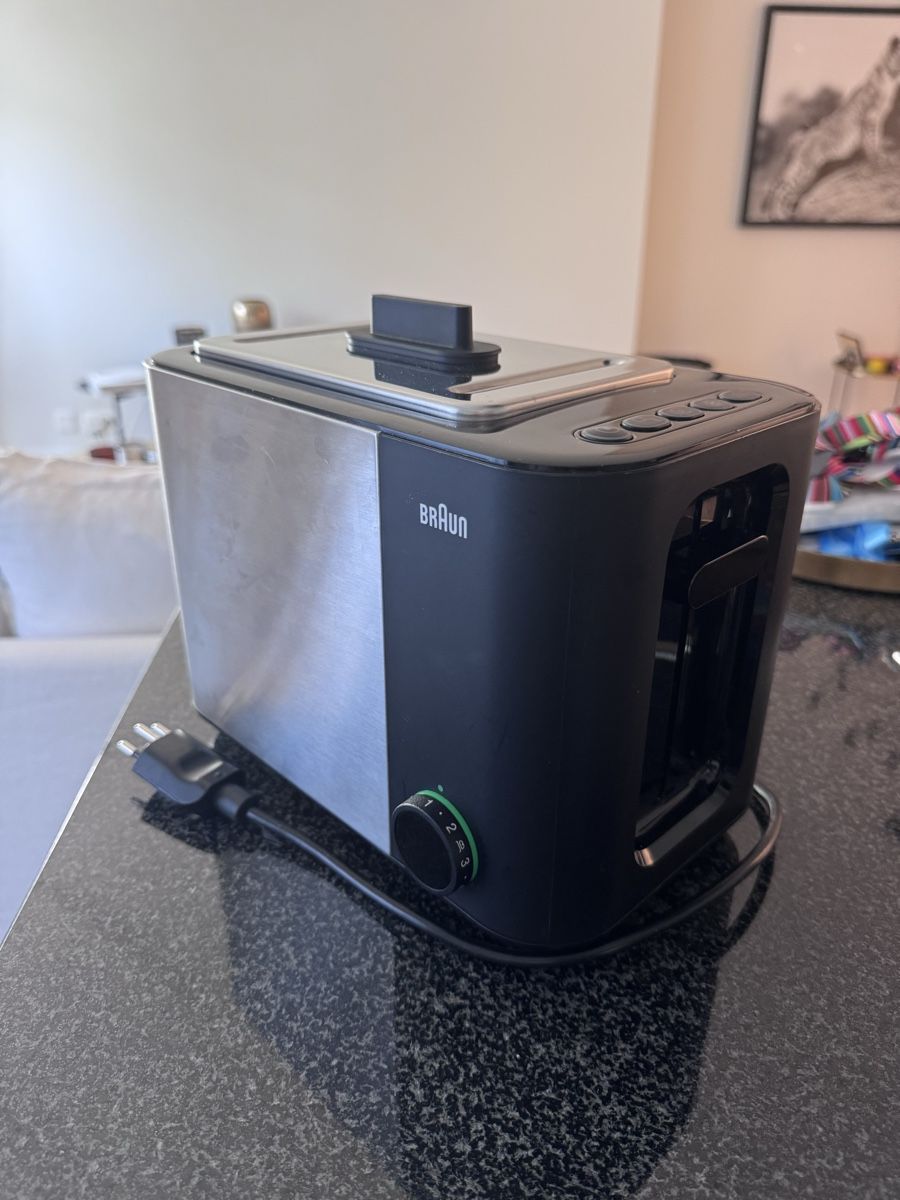 Braun Küchengeräte: Toaster Braun – Gebraucht aus Genève von cl2_d7hd