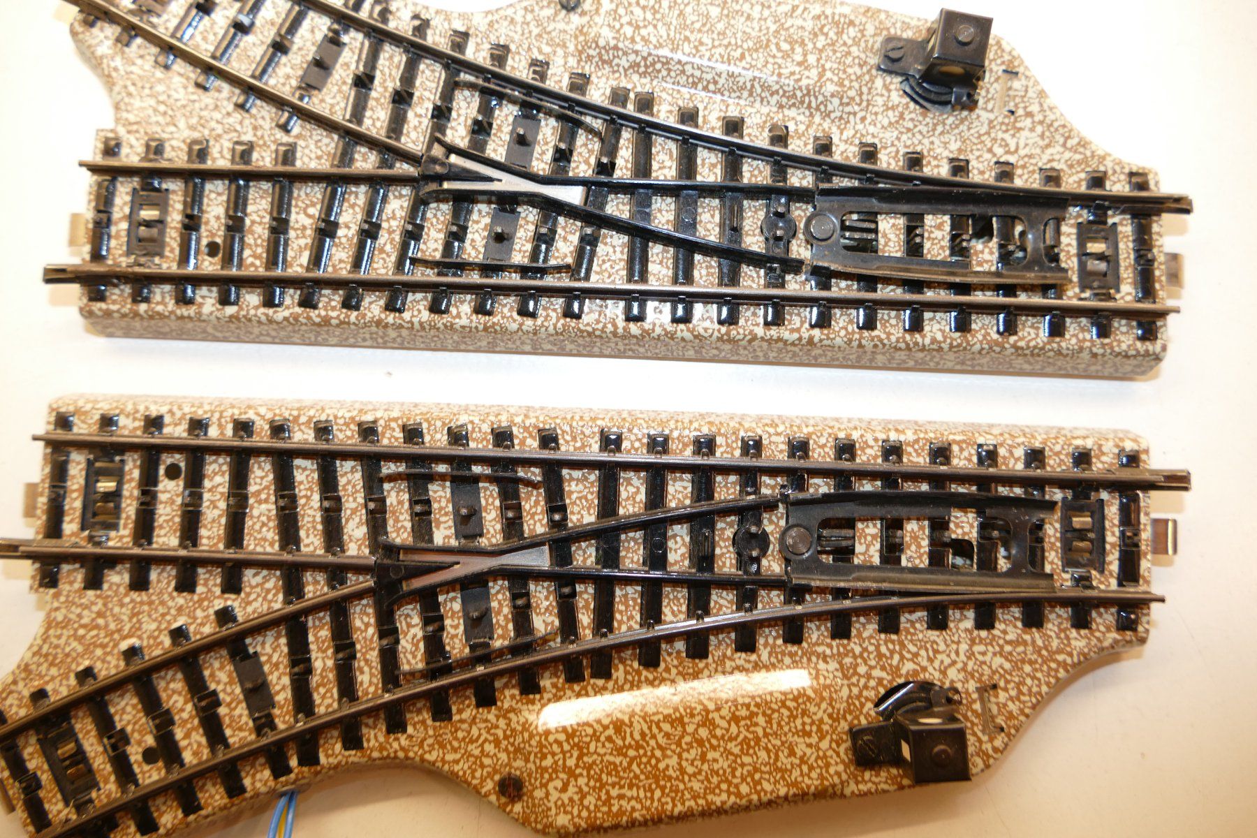 Märklin Modellini di ferrovie: Märklin H0: M-Gleis Weichenpaar Einheit 3 – Usato da Niederhasli venduto da rail-duerst 3
