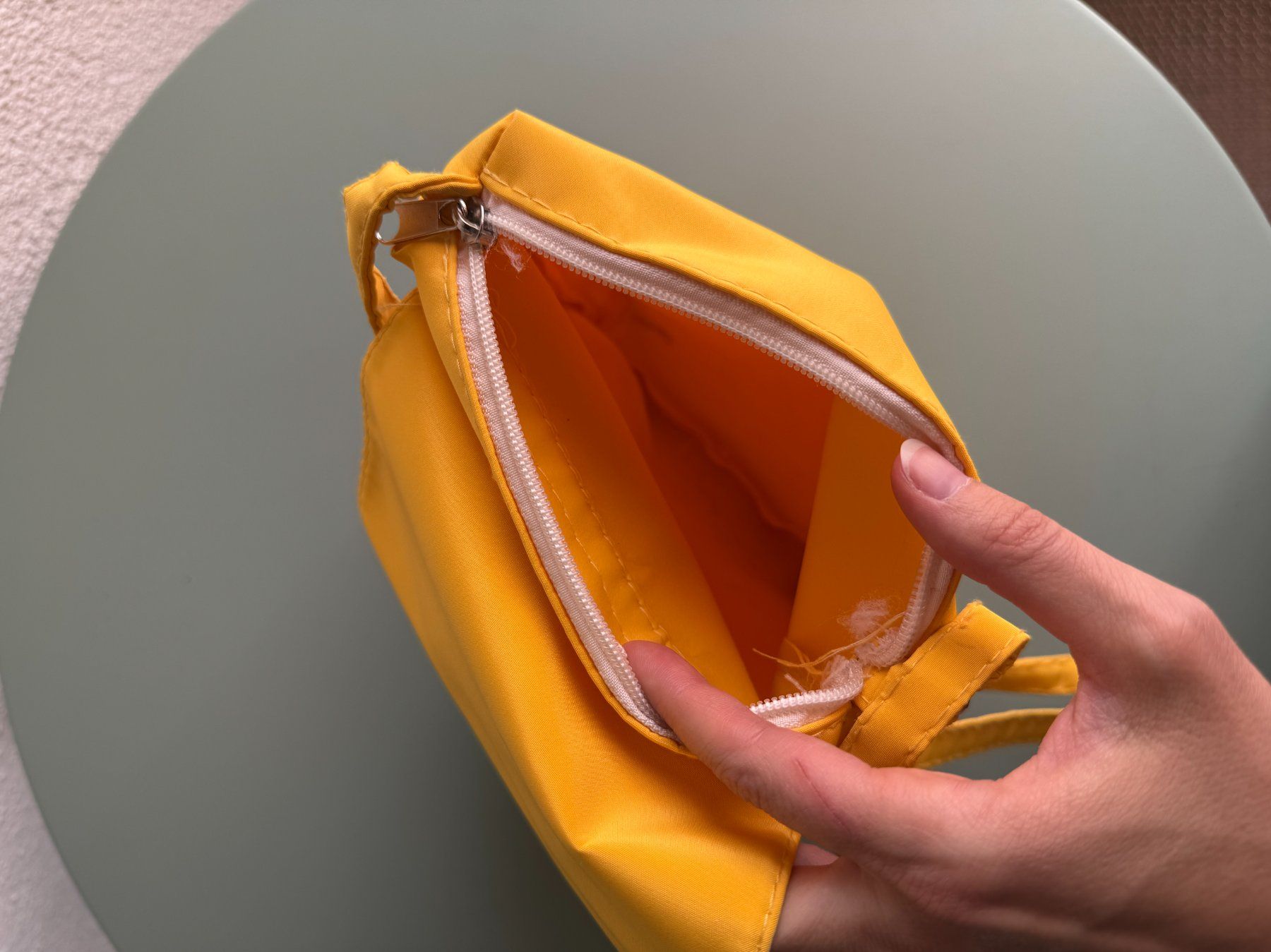 Borse: Pokemon Pikachu Retro Tasche in gelb – Usato da Kägiswil venduto da Jindujune 1