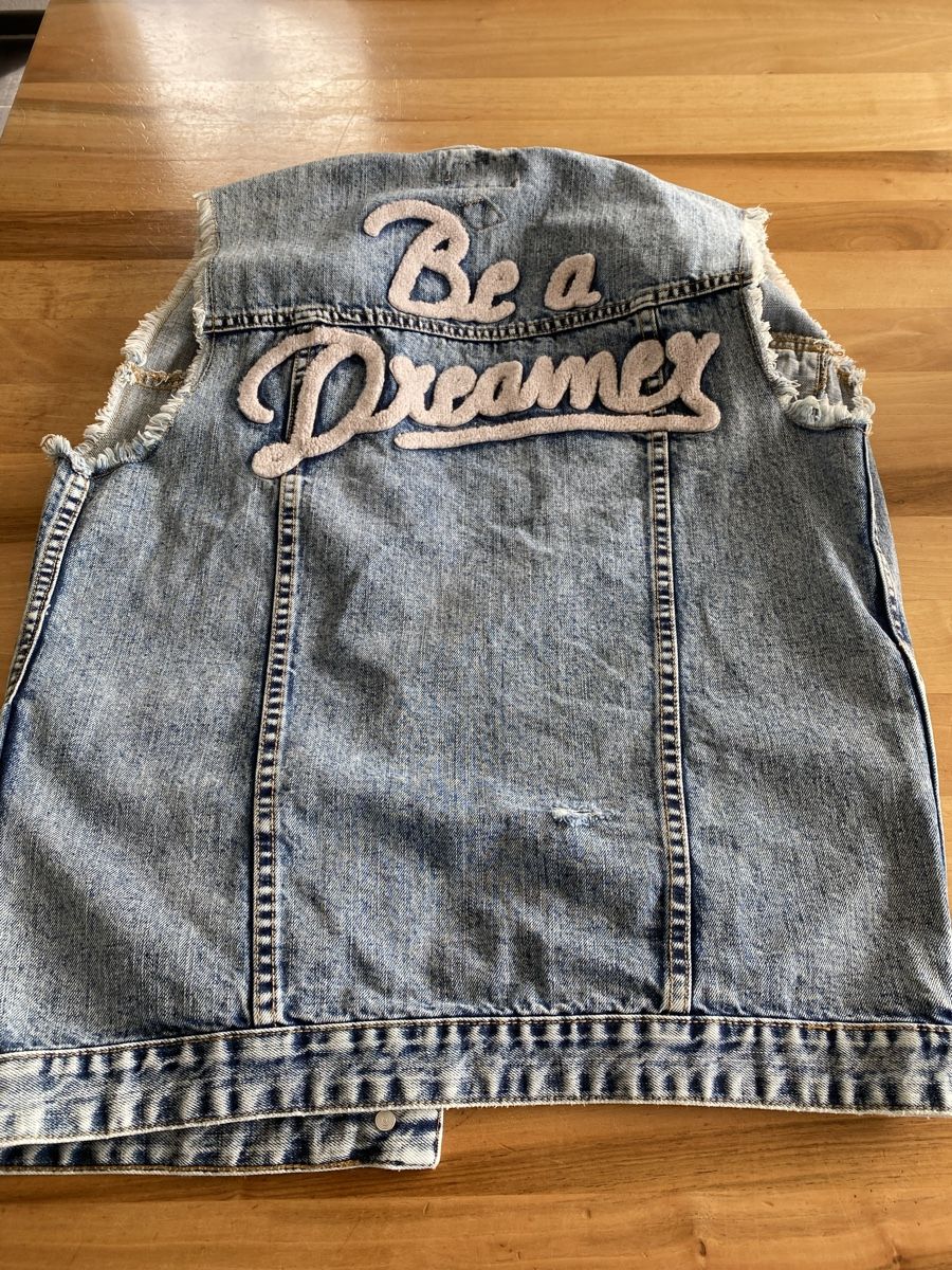 Jacken: Coole Jeans-Weste "Be a Dreamer", Gr. 34 – Neu (gemäss Beschreibung) aus Hittnau von Birdie68 1