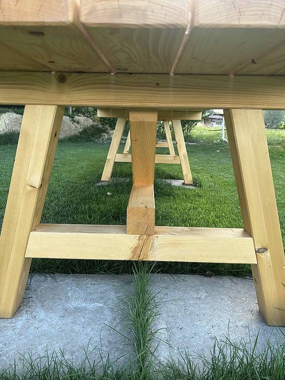 Tavoli: Robuster Gartentisch aus Massivholz – Usato da Studen BE venduto da Joel_Winkelmann 2