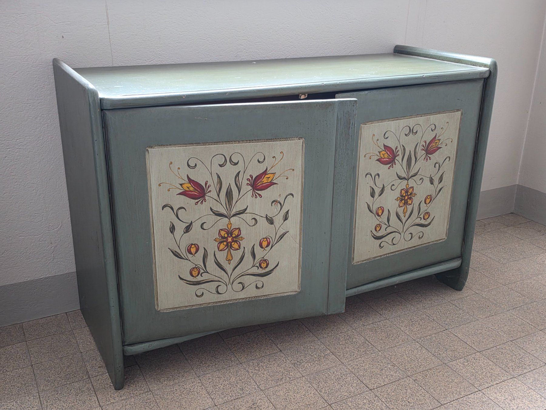 Kommoden: Rustikales Sideboard, bemalt – Gebraucht aus Obergerlafingen von dede-SO 2