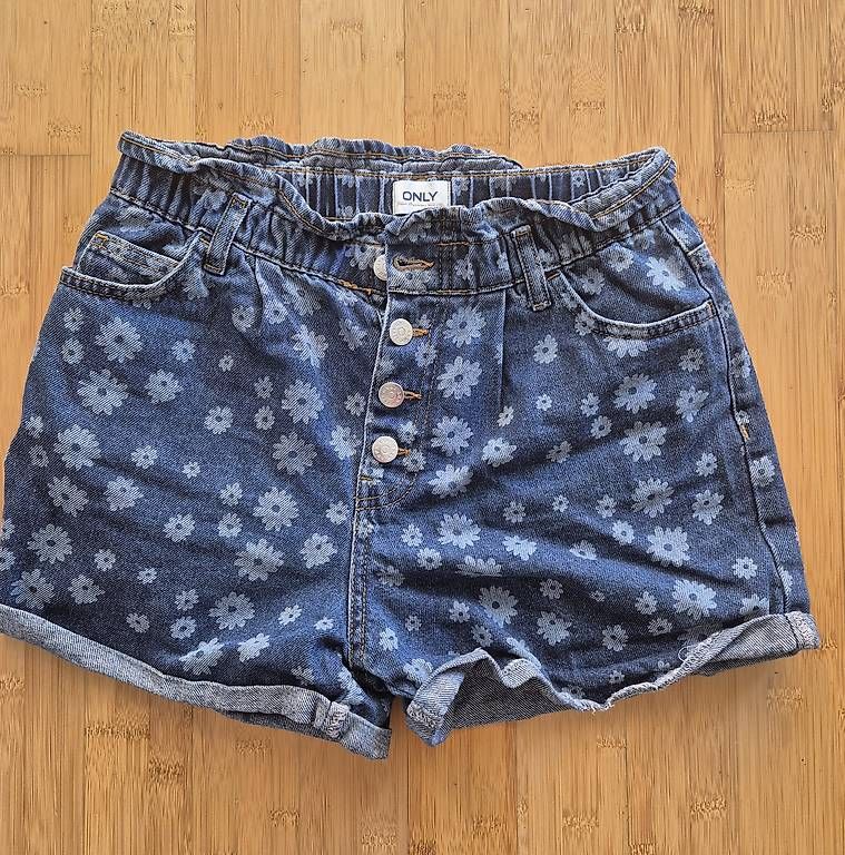 Only Jeans: 2x Only Jeansshorts Grösse M – Gebraucht aus Inwil von keks86 3