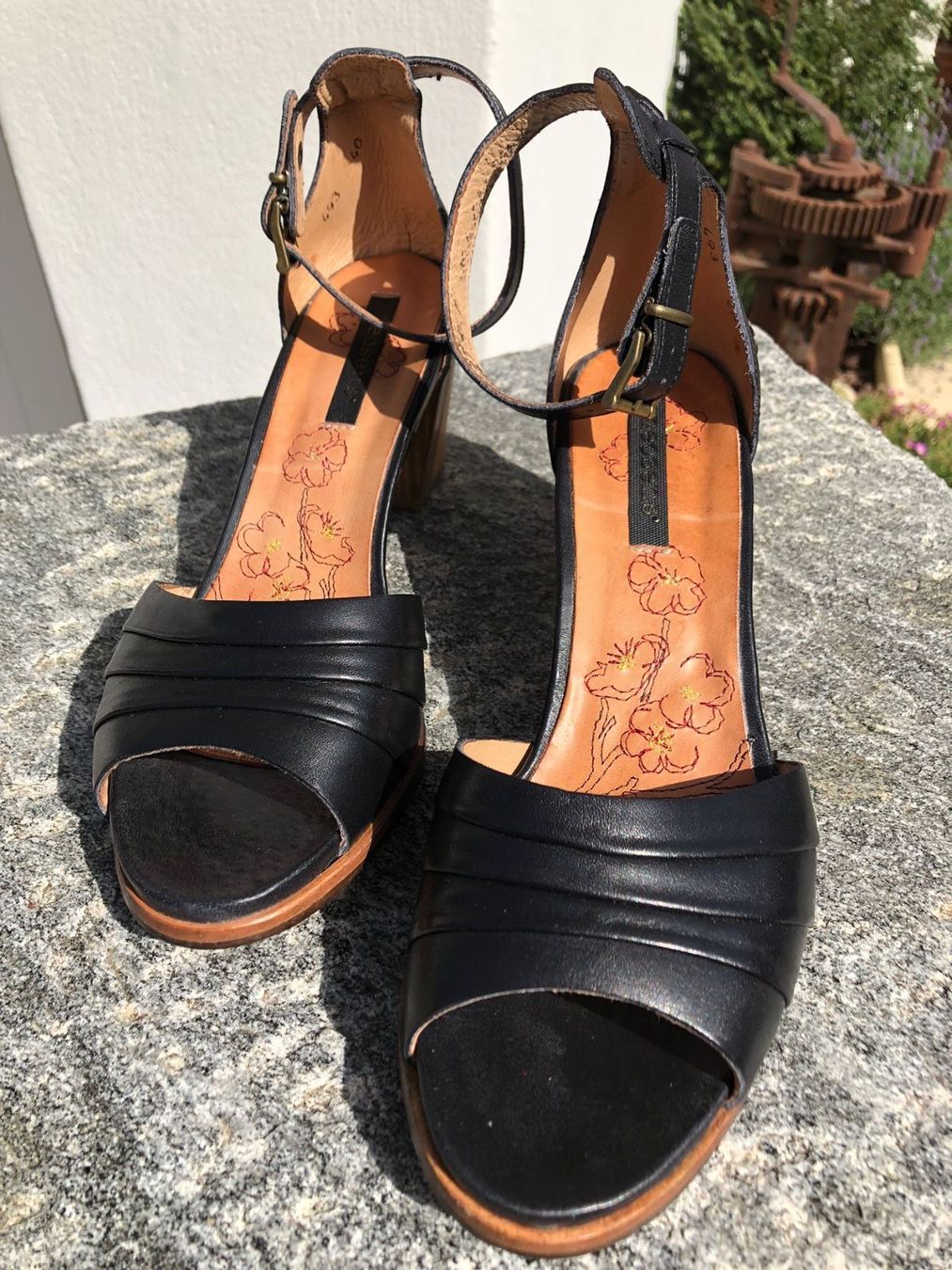 Neosens Scarpe da donna: Chaussures femmes – Usato da Yens venduto da Lucho04 2