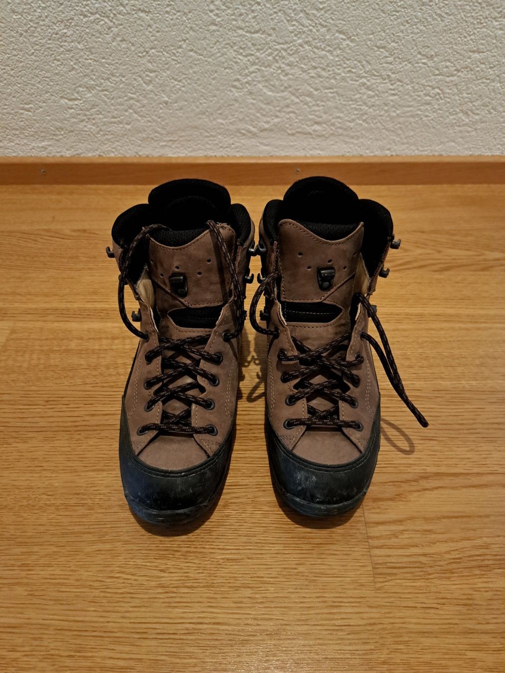 Lowa Chaussures femmes: Damen Wanderschuhe – D'occasion à Meilen par auckland99