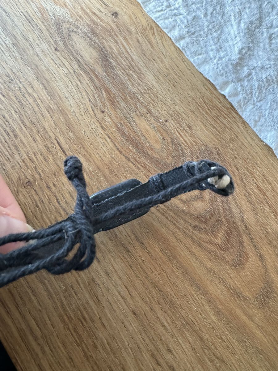 Bracciali & Braccialetti: Lederarmbänder mit Schildkröte, 2 Stück – Usato da Arlesheim venduto da Eli_77 2