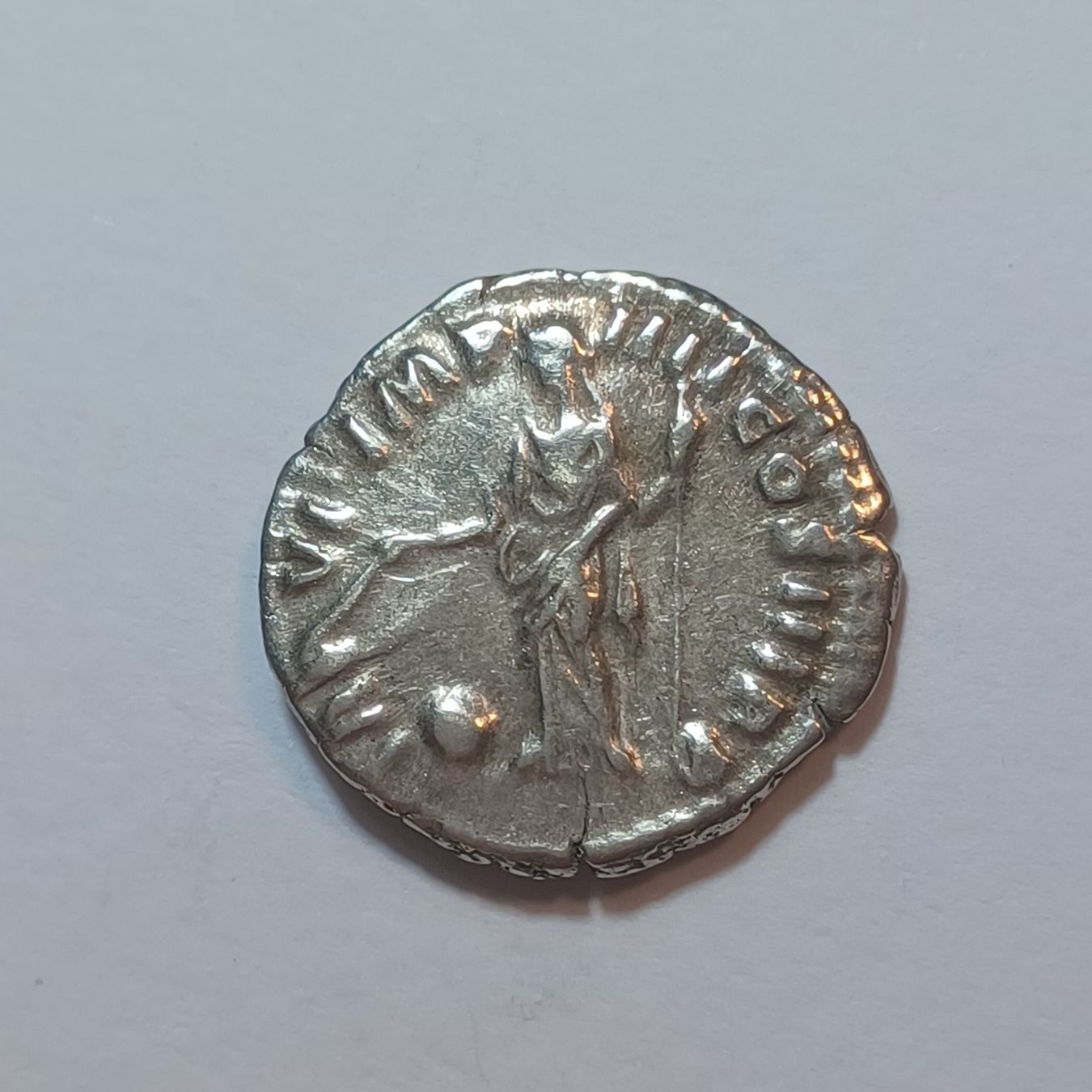 Tutti le monete: Denarius Commodus 177-192 Römisches Reich – Usato da Pfäffikon ZH venduto da Antike_Muenzen 1