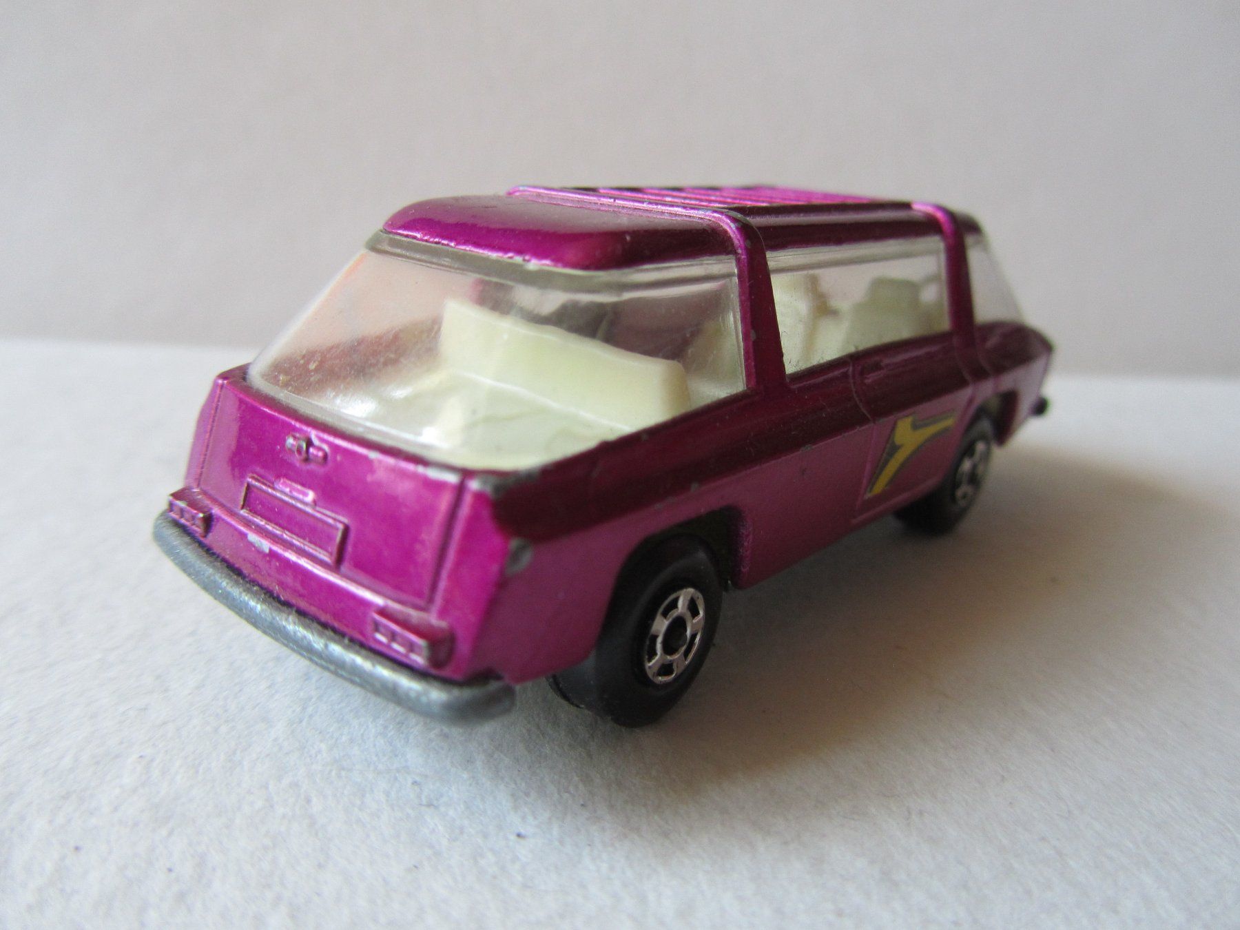 Matchbox Modellautos: Freeman Inter-City Commuter, Matchbox Superfast, Nr. 22B – Gebraucht aus Weiningen ZH von dietsch57 3