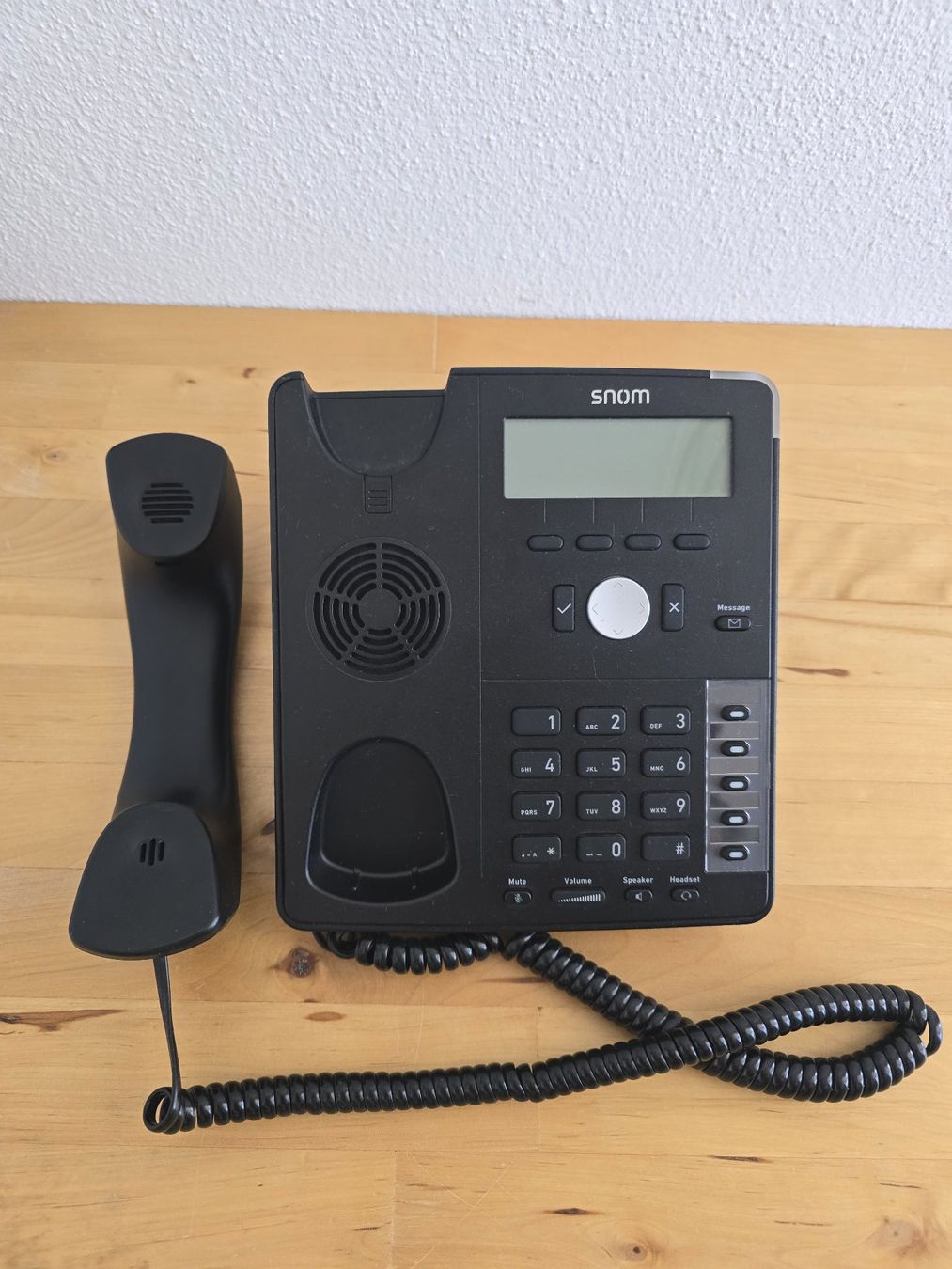 Snom Telefoni: VoIP Telefon SNOM D715, PoE, Gbit-Switch, USB – Usato da Aadorf venduto da Dcand 1