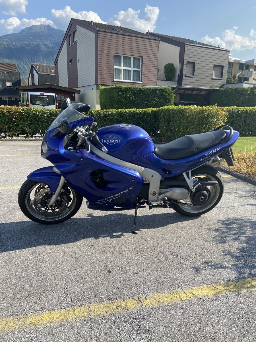 Triumph Route: Triumph 955i Sprint ST – D'occasion à Vétroz par fre_b2fh 3