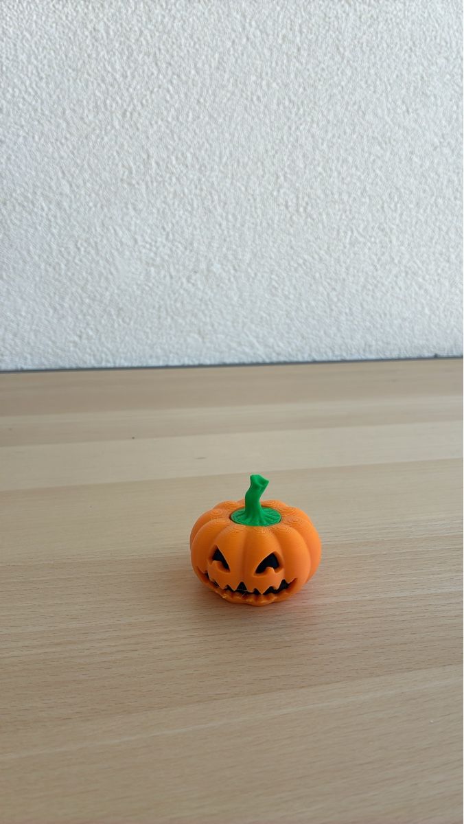 Giocattoli: Hand Spinner citrouille Halloween orange – Nuovo e nell'imballaggio originale da Chexbres venduto da edo_j7fp