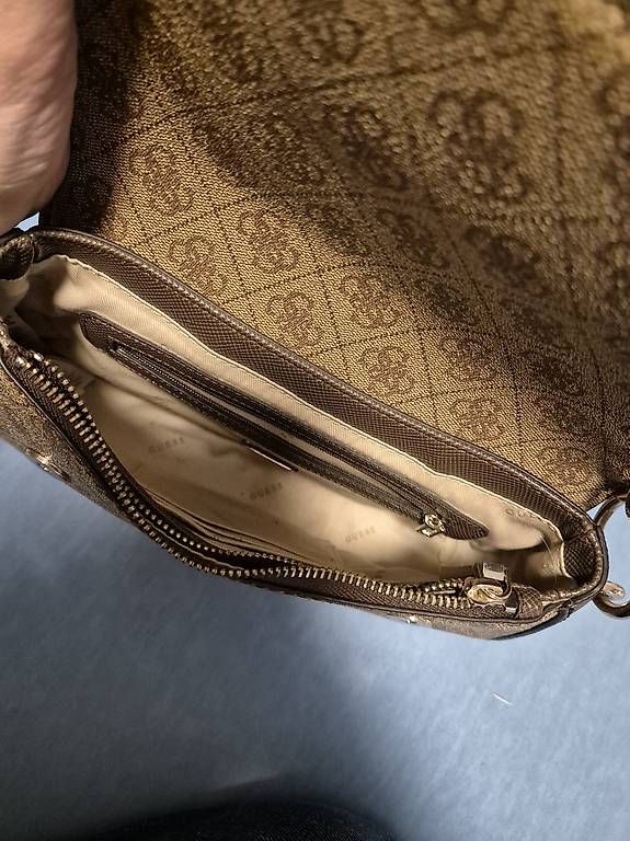 Guess Sacs femmes: Guess Tasche – D'occasion à Hochdorf par Isa.9944 2