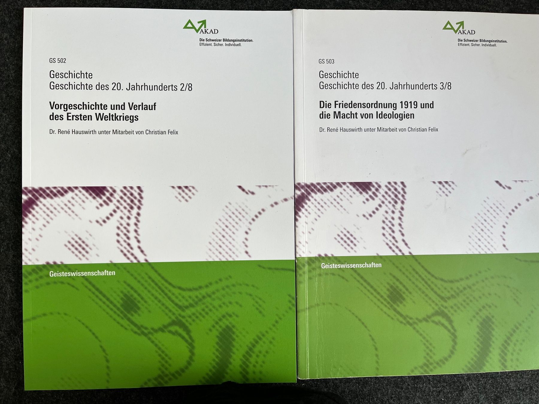 Livres: Geschichte Akad – D'occasion à LUZERN par Zhin369 1