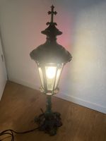 Lampe, Tischlampe, sakrale Lampe, Kirche, Textilkabel, antik