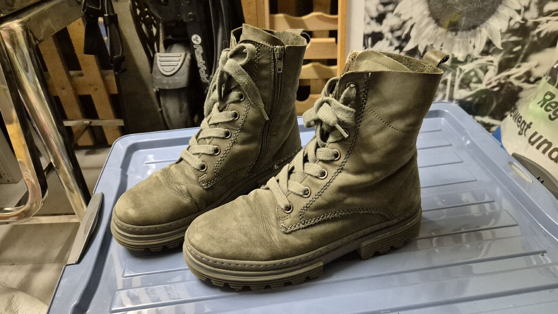 Gabor Scarpe da donna: Stiefel Gabor Leder Olivegrün – Usato da Watt venduto da sarahZH1995