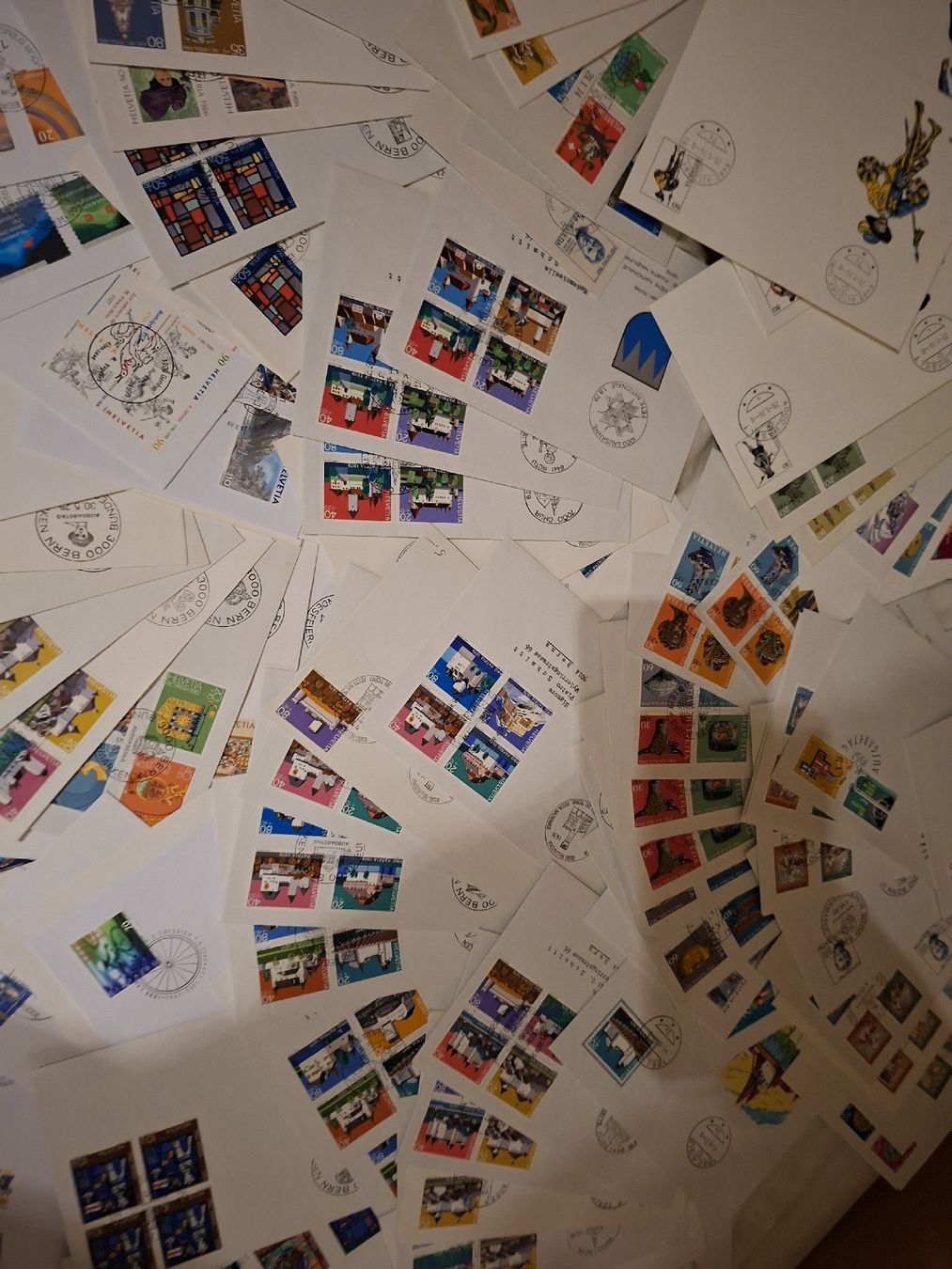 Tous les timbres: Schachtel FDC Schweiz – D'occasion à Balgach par SIMEON27 2