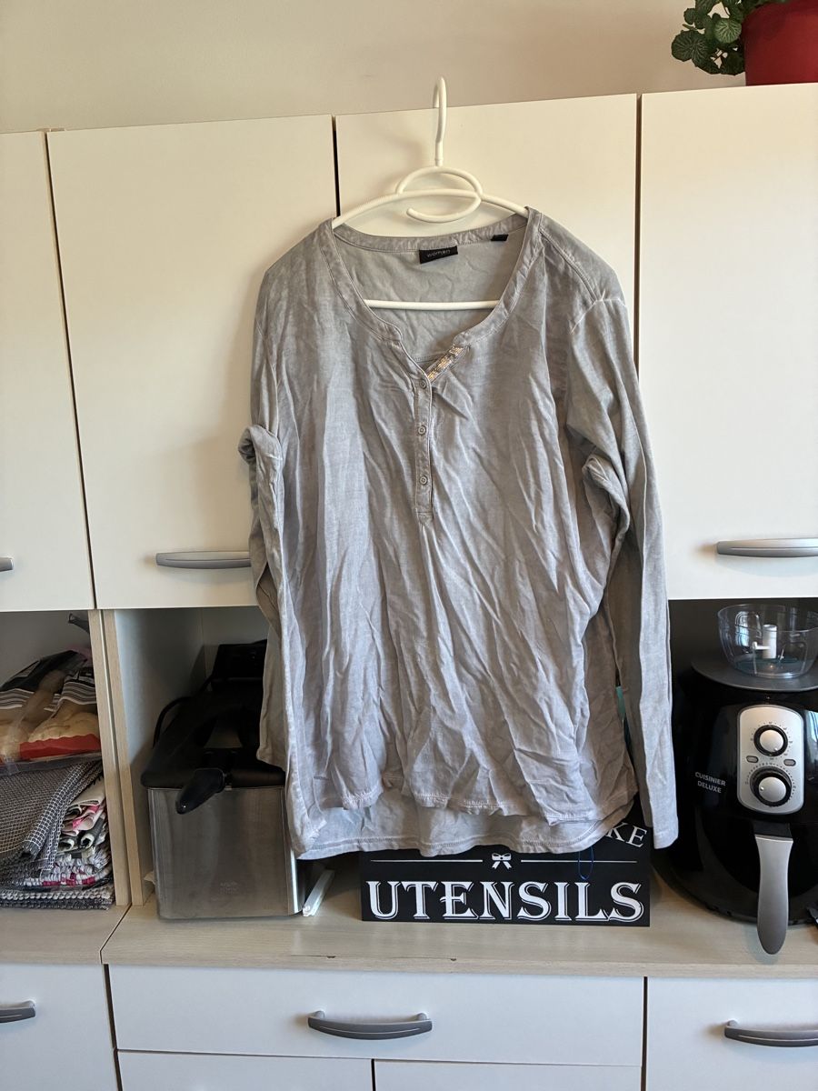 Lotti di vestiti: Kleider packen – Usato da Ostermundigen venduto da Didi-Mader 1