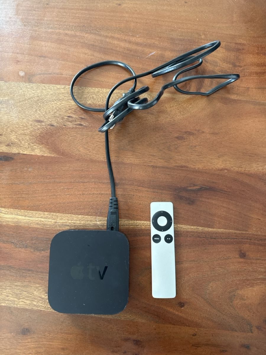 Apple Multimediaplayer & Streamer: Apple TV 3. Gen A1469 – Gebraucht aus Herrliberg von Joy_Strehler